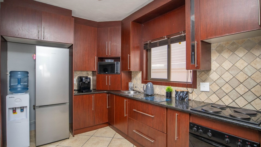 4 Bedroom Property for Sale in Safari Gardens North West